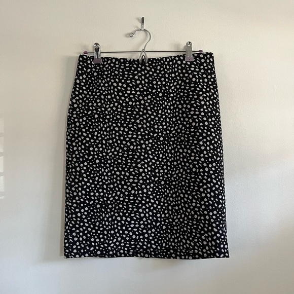 Talbots Dresses & Skirts - Talbots black and white pencil skirt- Size 6P